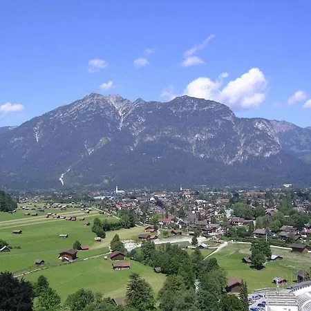 With 2 Bedrooms Vakantiehuis