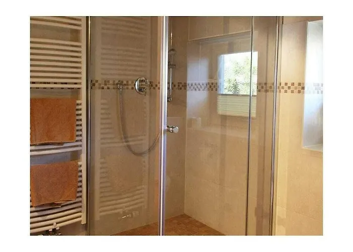 With 2 Bedrooms Vakantiehuis